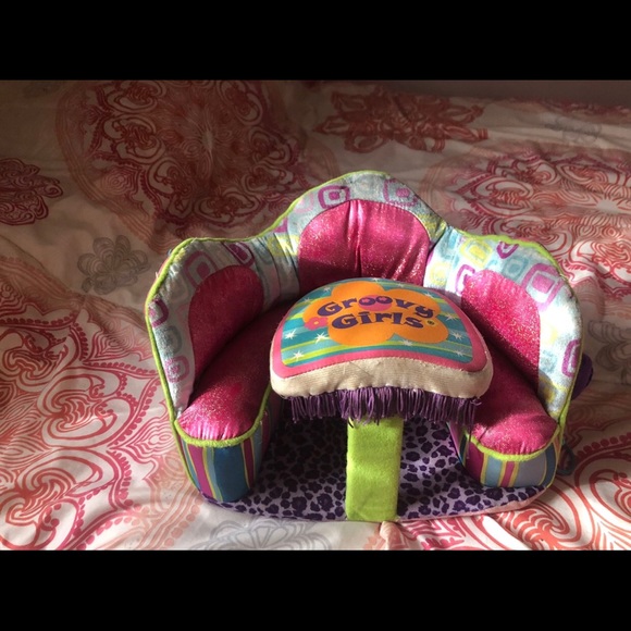 Groovy Doll Playset / Collection - Picture 7 of 8